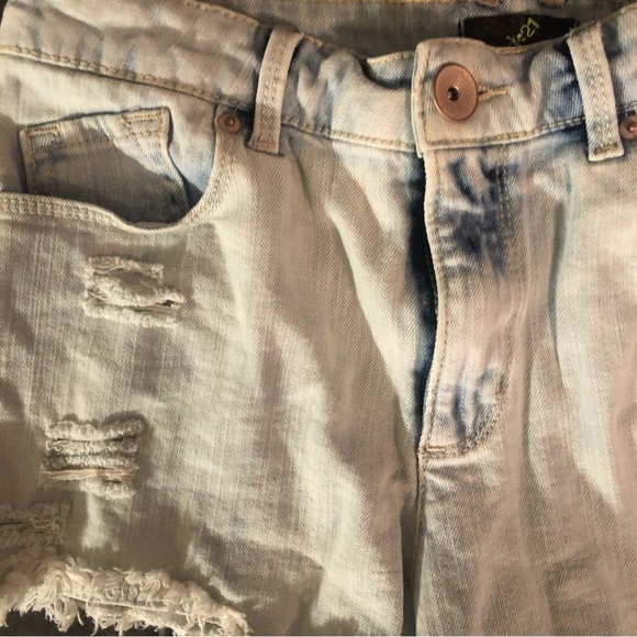 Women’s Distressed g21 Jean Shorts Size 9 - Picture 4 of 6
